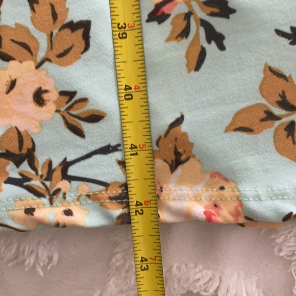 🎉SOLD LOCALLY🎉 Orange creek floral dress Small - Picture 3 of 4